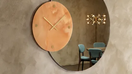 Orologio da parete in gres porcellanato con specchio Leave di Tonin Casa