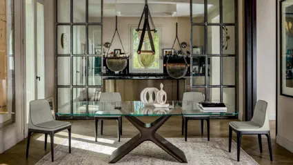 Tavolo Calliope XXL con struttura in metallo e top in vetro di Tonin Casa