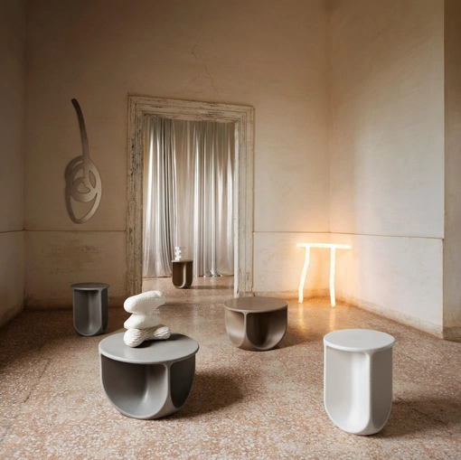 Tavolino Pinto in cemento di Miniforms