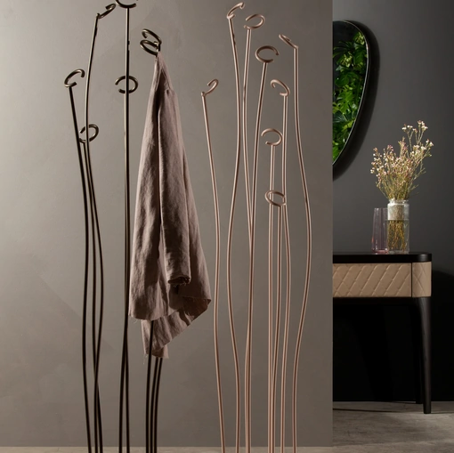 Appendiabiti di design Alga in metallo laccato di Tonin Casa