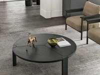 Tavolino Bite in legno rovere carbone di Tomasella