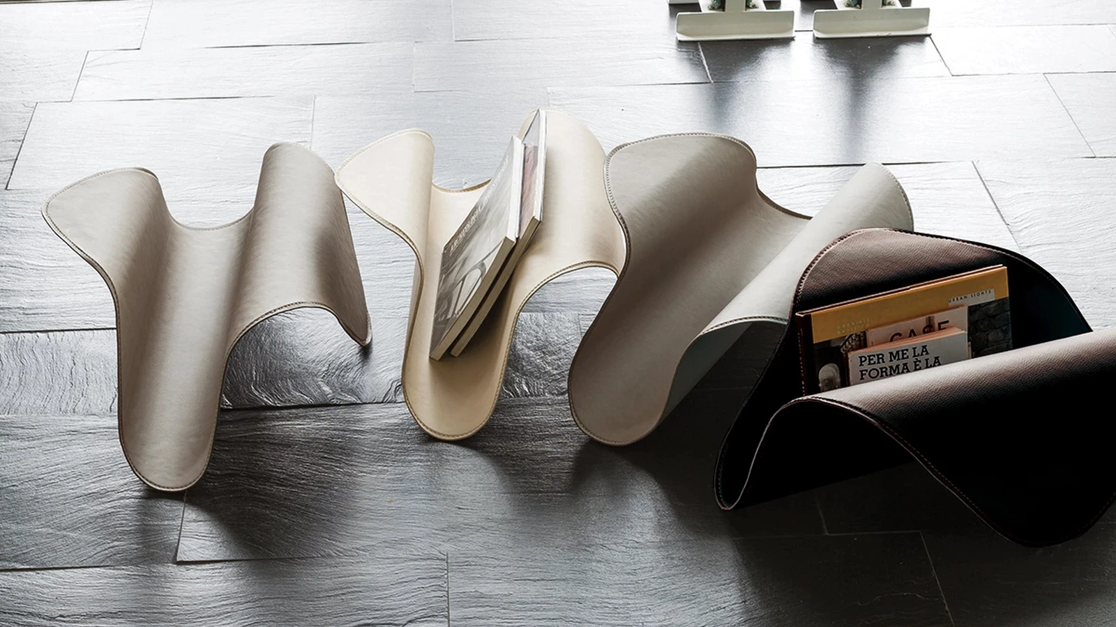 Contenitore Portariviste in ecopelle Fly di Tonin Casa