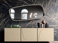 Specchio con cornice in legno Golden Wood di Ozzio