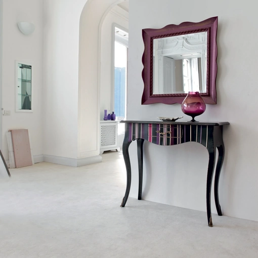 Specchio con cornice sagomata in laccato opaco Marte di Tonin Casa