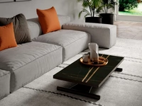 Tavolino trasformabile in tavolo da pranzo Mondial CR in marble glass di Ozzio