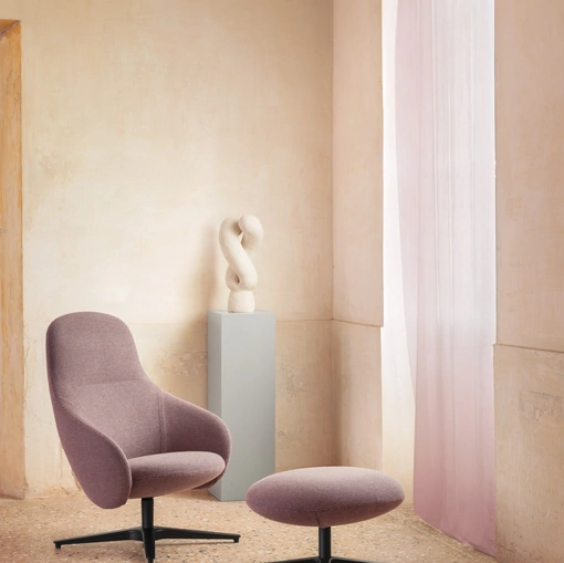 Pouf Nebula in tessuto con base in metallo di Miniforms