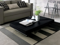 Tavolino trasformabile Newood in legno di Rovere Wild Carbone di Ozzio