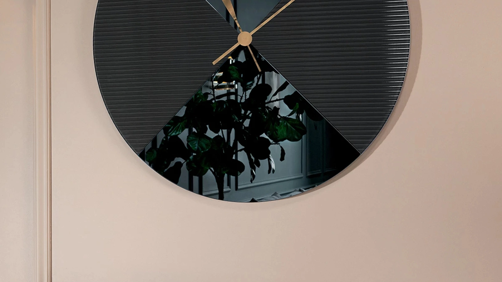 Orologio Era Ora in vetro specchio fumé di Tonin Casa