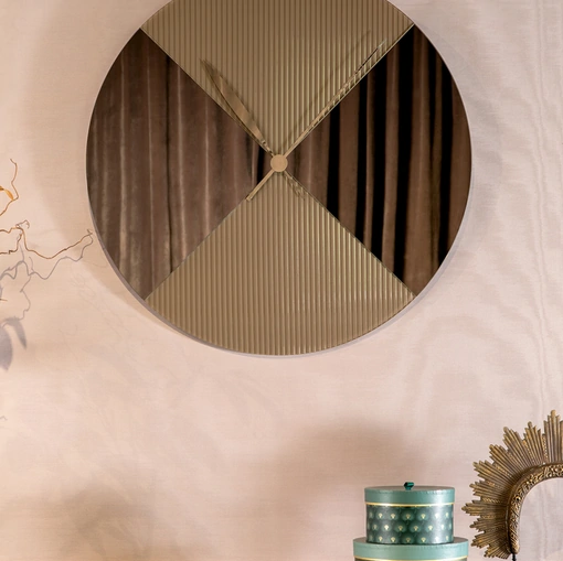 Orologio Era Ora in vetro specchiato bronzo impreziosito da inserti in vetro cannettato di Tonin Casa