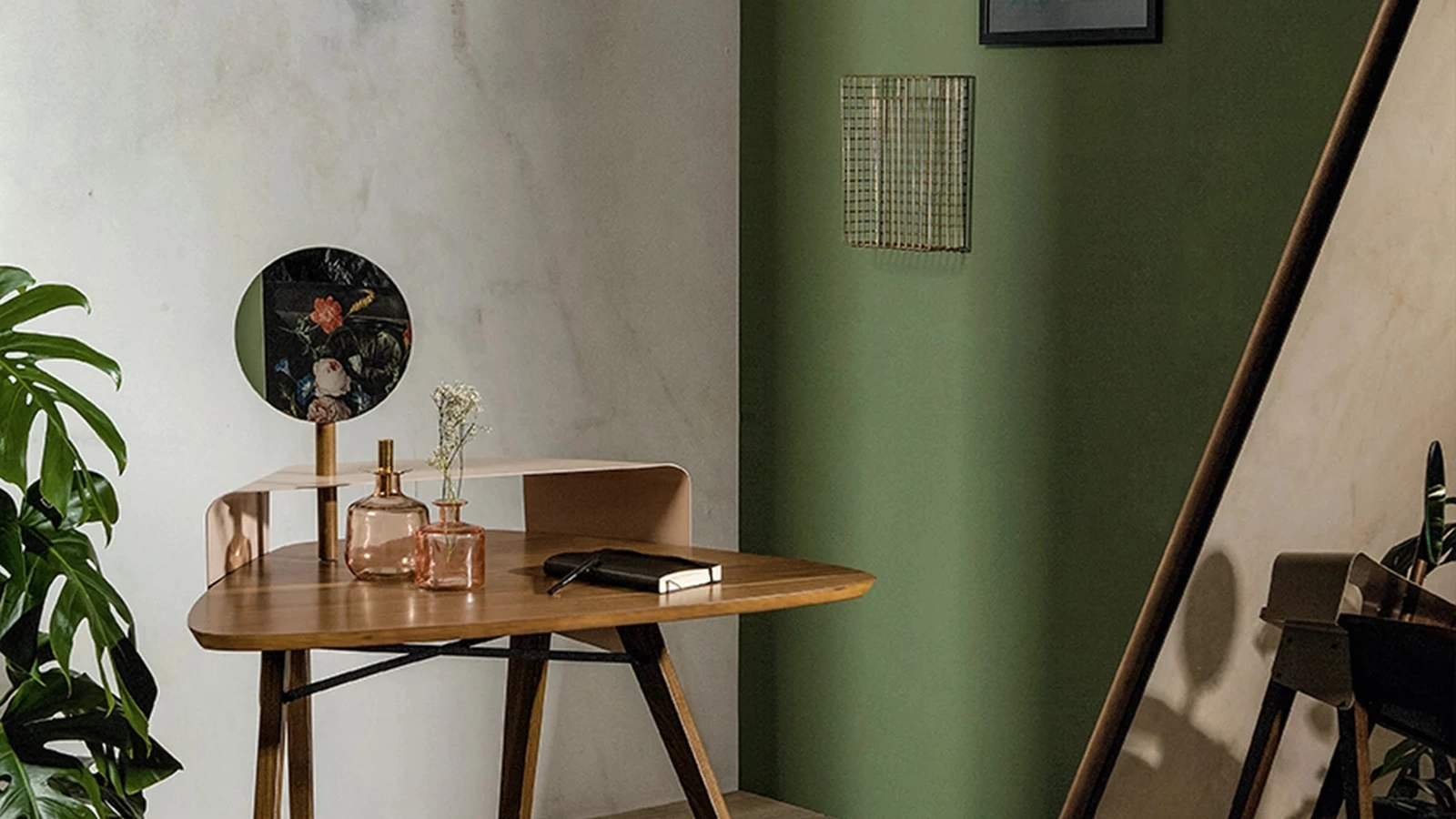 Scrittoio Nipper in legno e metallo di Tonin Casa