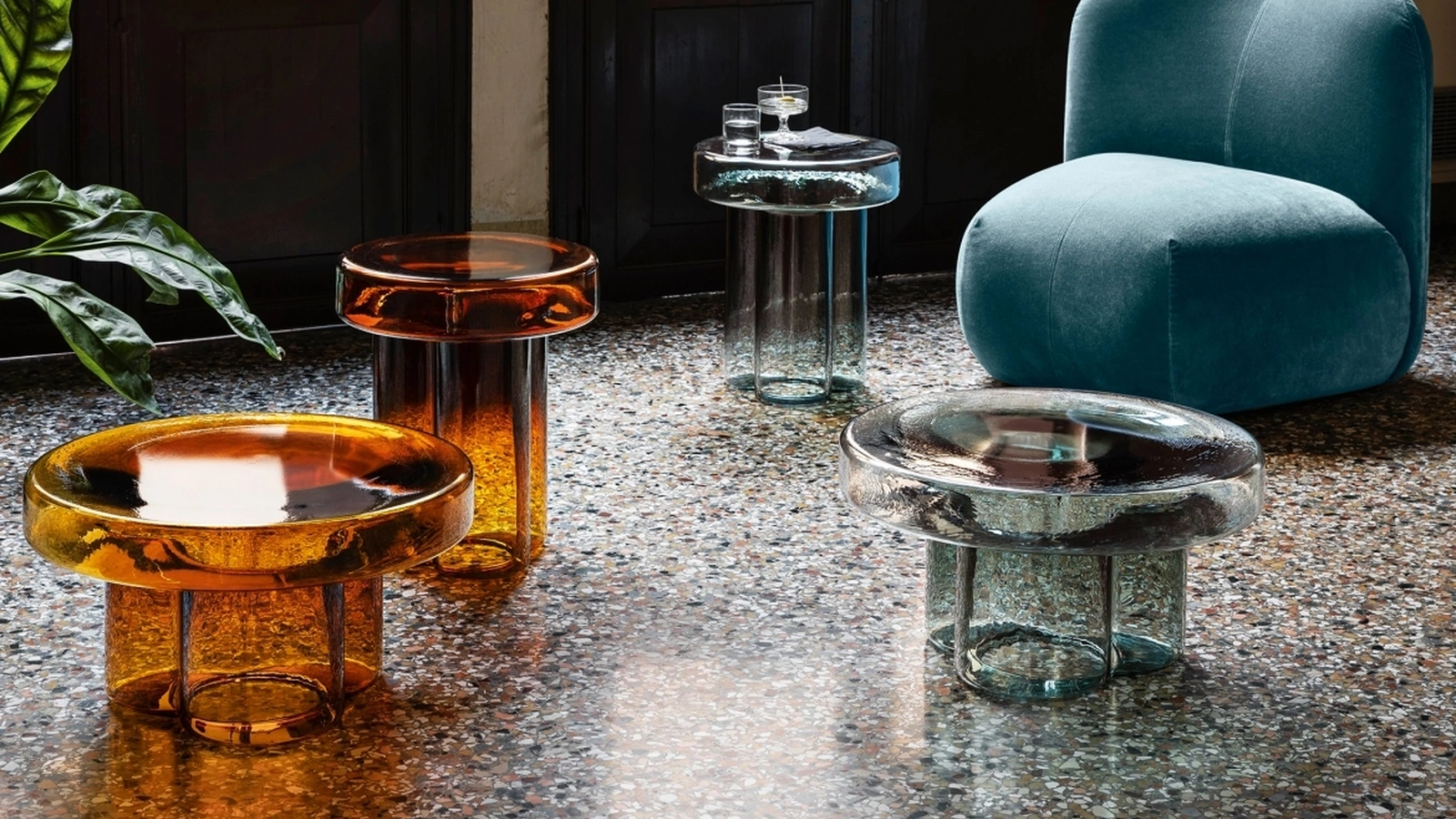 Tavolino rotondo Soda in vetro soffiato di Miniforms