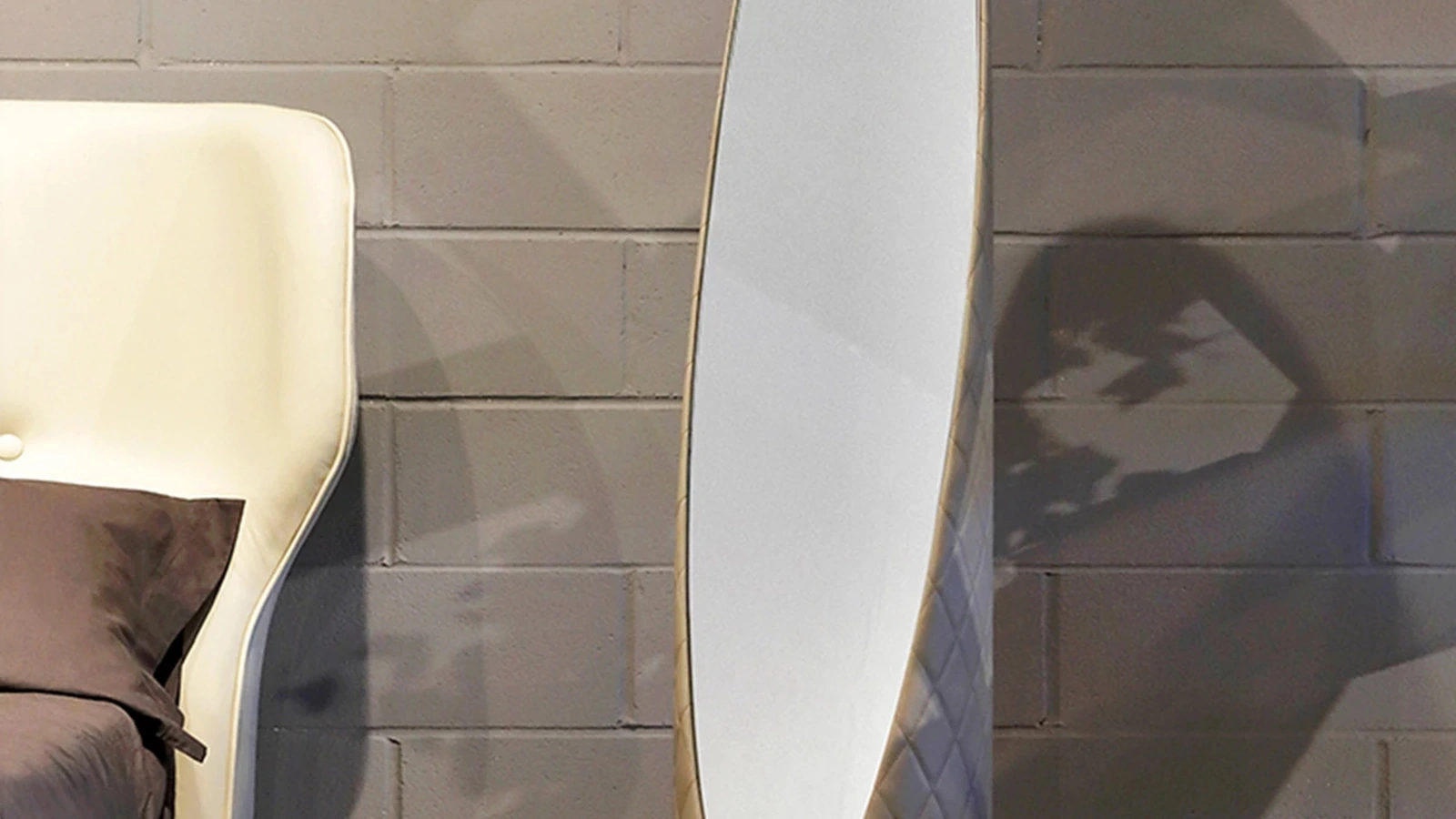 Specchiera da terra Kolonaky di Tonin Casa