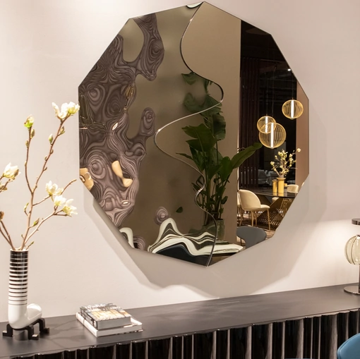 Specchio scultoreo Decameron di Tonin Casa