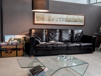 Tavolino di design in vetro trasparente curvato Alaric di Tonin Casa