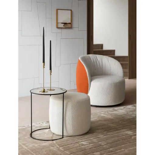 Tavolino Jarvis con top in gres calacatta e base in metallo di Le Comfort