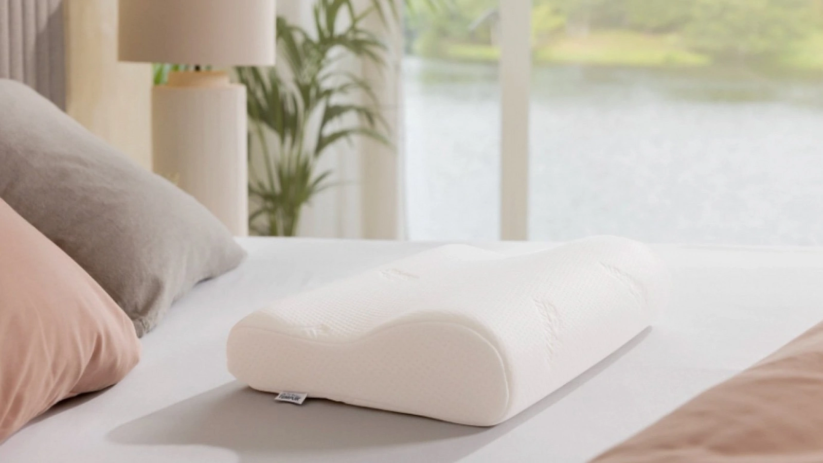 Cuscino ergonomico feeling rigido Original Queen di Tempur