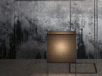 Lampada da tavolo con struttura in metallo e paralume in tessuto Giove di Adriani e Rossi