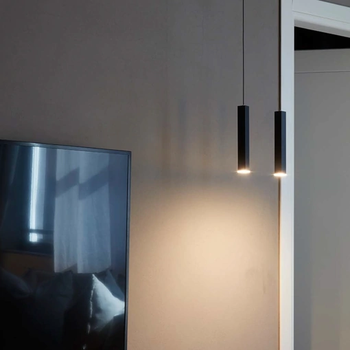 Lampada a sospensione in alluminio verniciato Stretch di Cattaneo