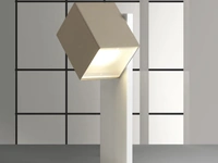 Lampada da tavolo in metallo Cubick di Cattaneo