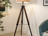 Lampada da terra Lantada in legno e tessuto di Eglo