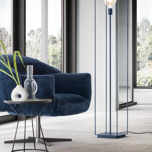 Lampada da terra Link in metallo laccato di Le Comfort