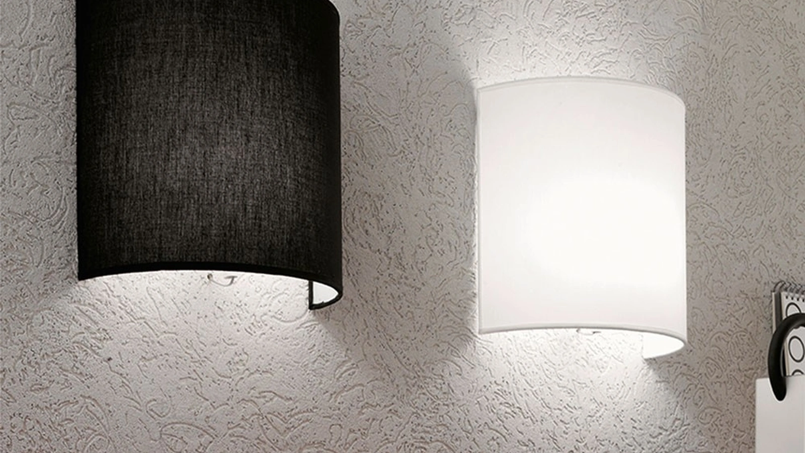 Lampada Luna Applique in tessuto di Adriani e Rossi