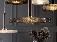 Lampada a sospensione Macrabè in vetro e legno di rovere massello di Tonin Casa