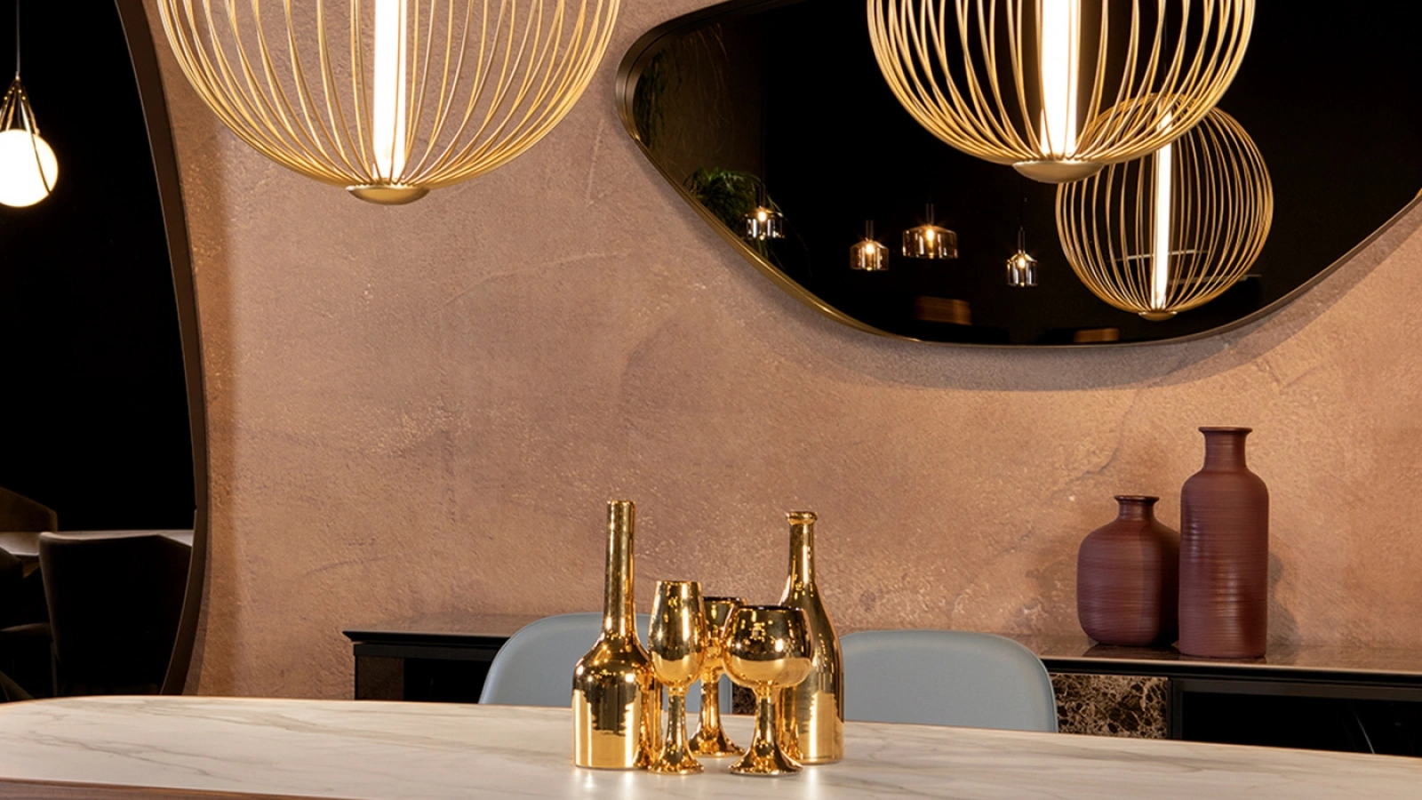 Lampada a sospensione Mandala dalla forma rotonda realizzata in filo metallico di Tonin Casa