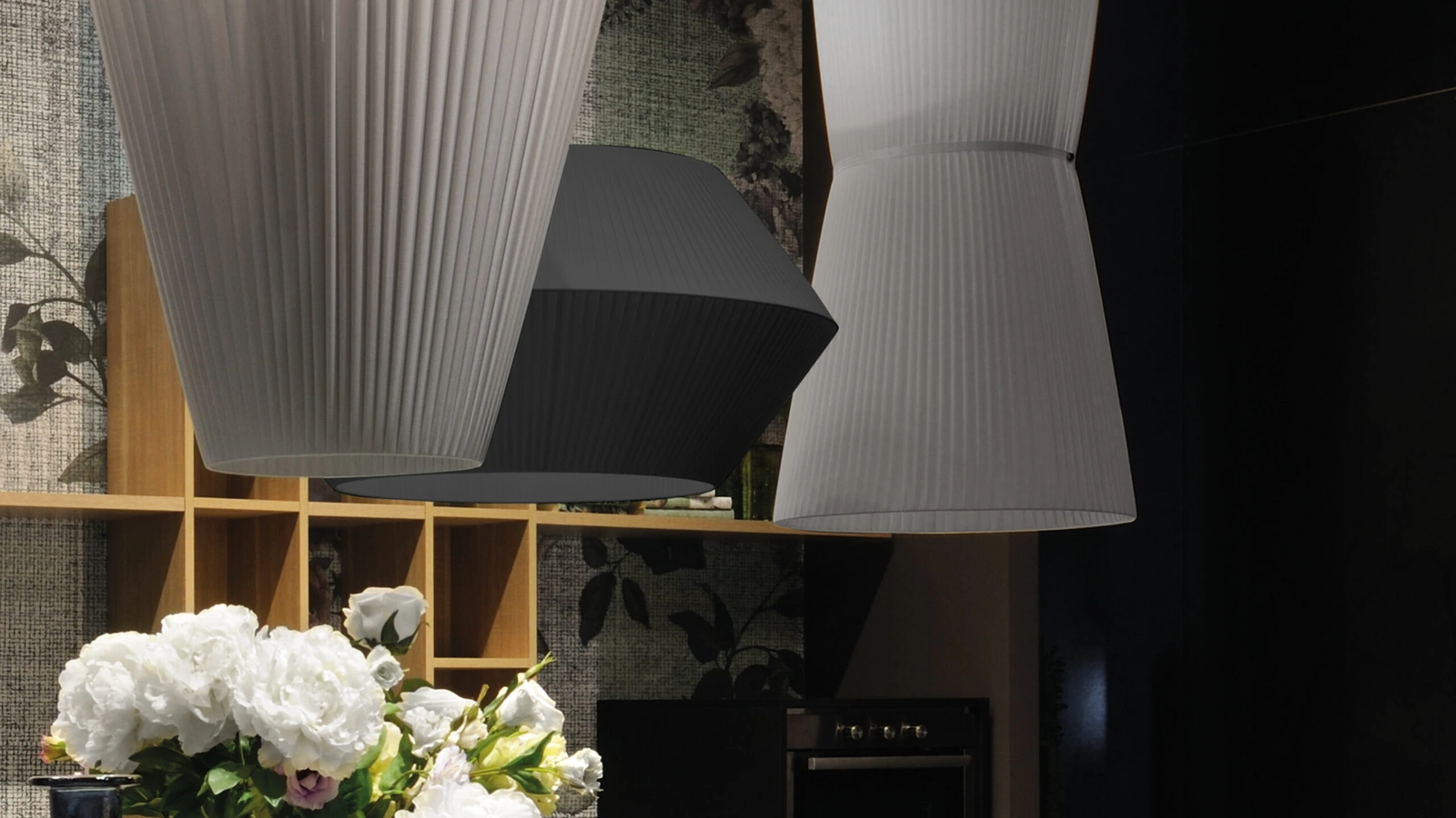 Lampada a sospensione Theather di Adriani e Rossi