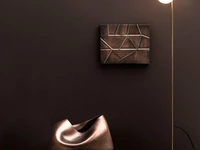 Lampada terra-soffitto Vertigo in metallo dal design essenziale di Adriani e Rossi