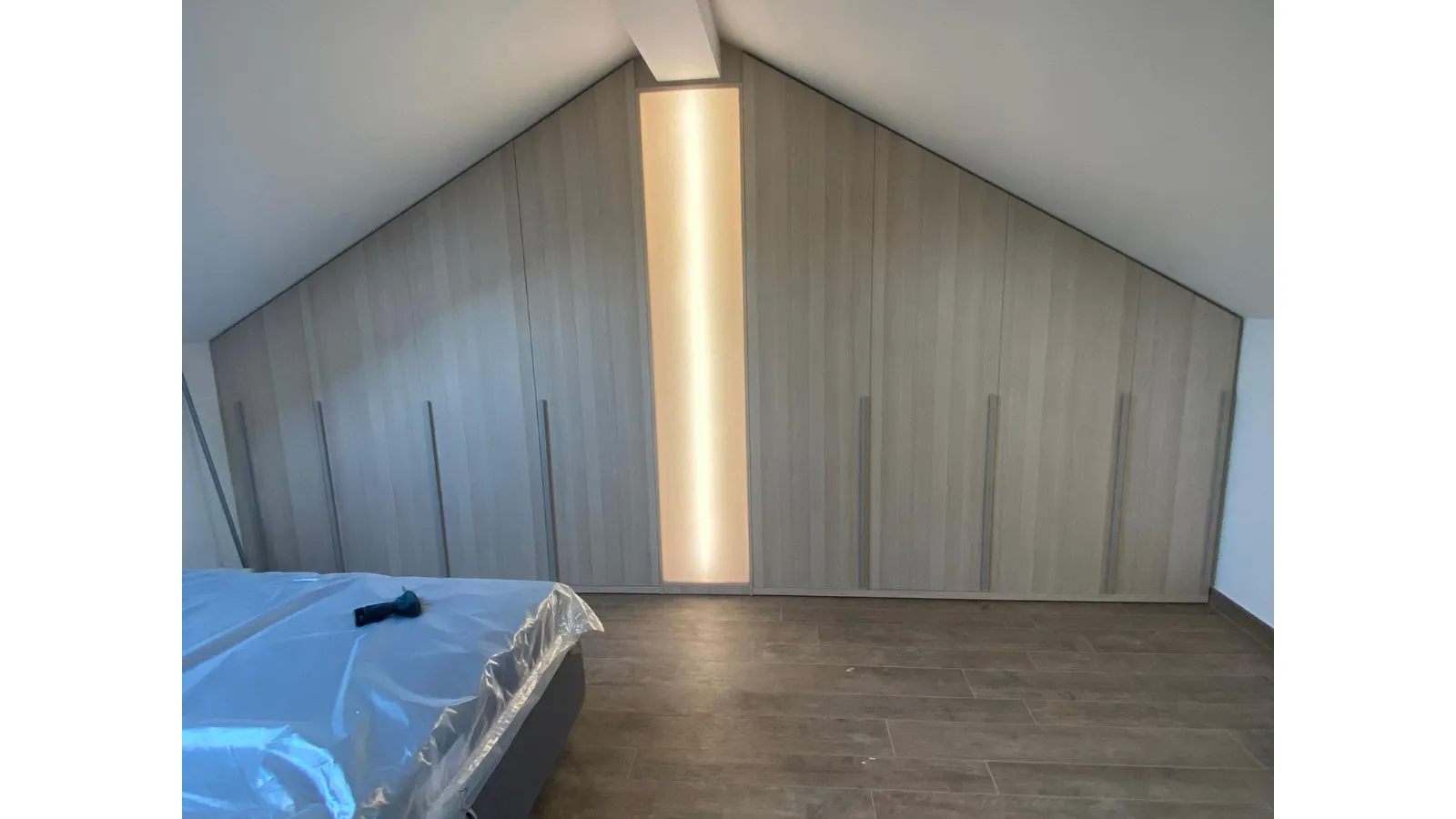 Armadio su misura per mansarda