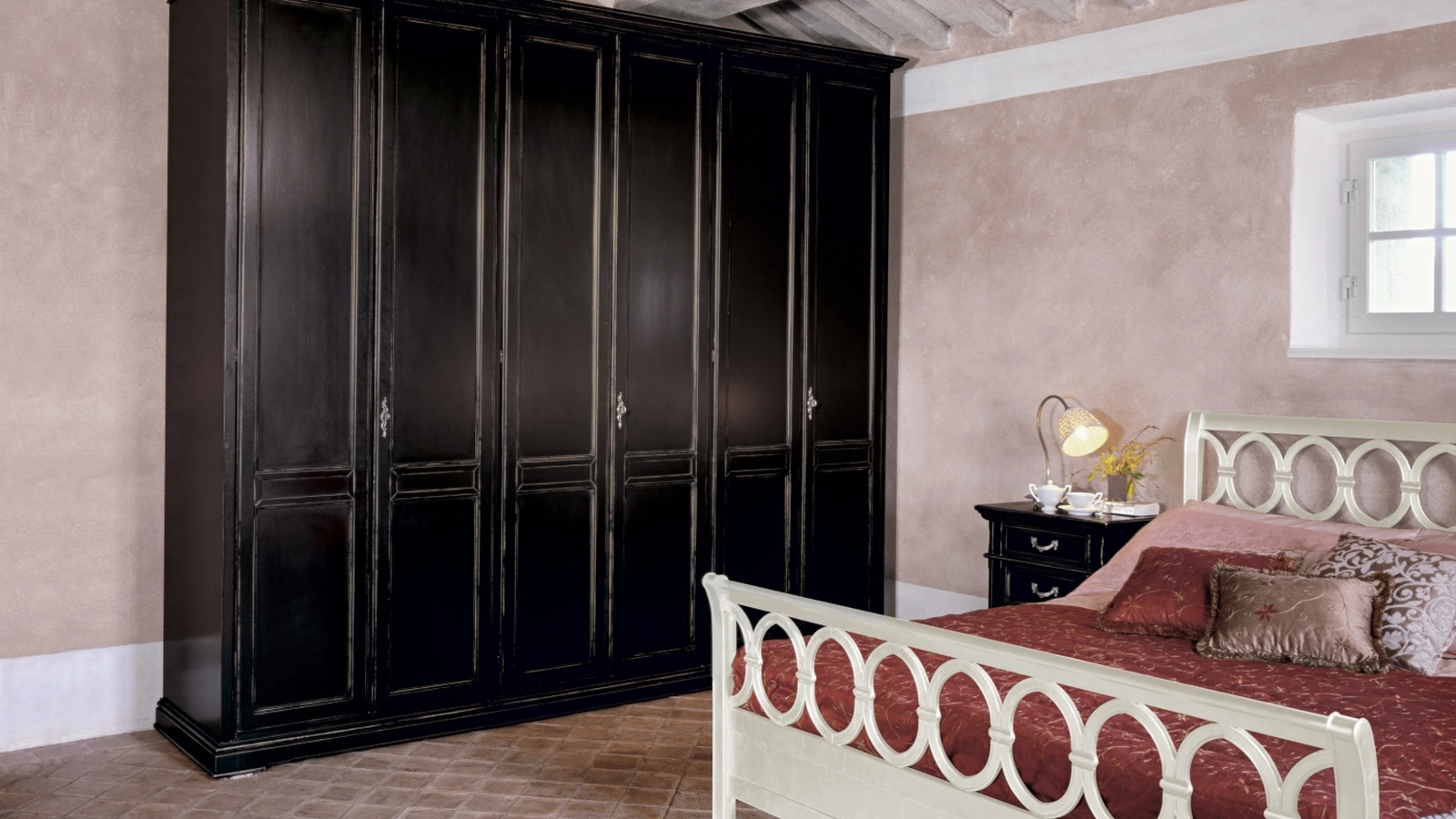 Armadio classico con ante battenti in legno laccato opaco Ancora di Tonin Casa