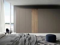 Armadio Ardecò Axel Fango in laccato e Rovere di Spagnol Mobili