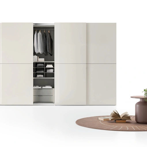 Armadio Ardecò Forte laccato lucido Platino di Spagnol Mobili