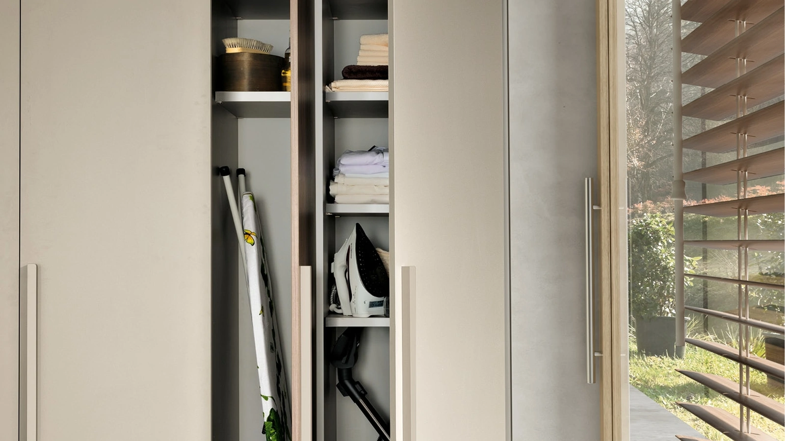 Armadio Intermezzo su misura Vano Lavanderia di Adok