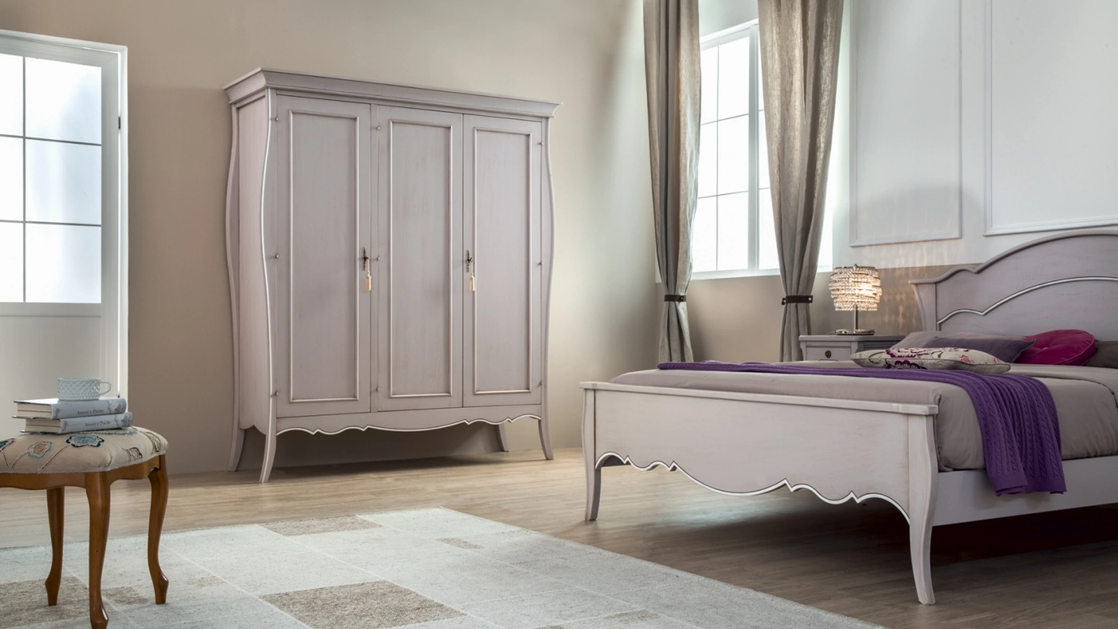 Armadio con ante battenti in legno laccato Geo di Tonin Casa