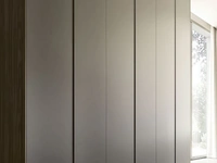 Armadio con ante battenti Quadro Gola finitura grey di S75