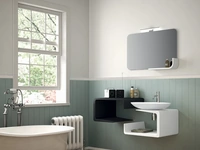 Mobile da Bagno sospeso in laccato lucido bianco e nero composizione Jolly 03 di Licor Design