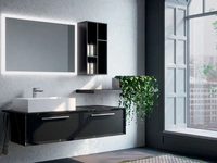 Mobile da Bagno sospeso in laccato nero grafite e HPL composizione Q45 01 di Licor Design