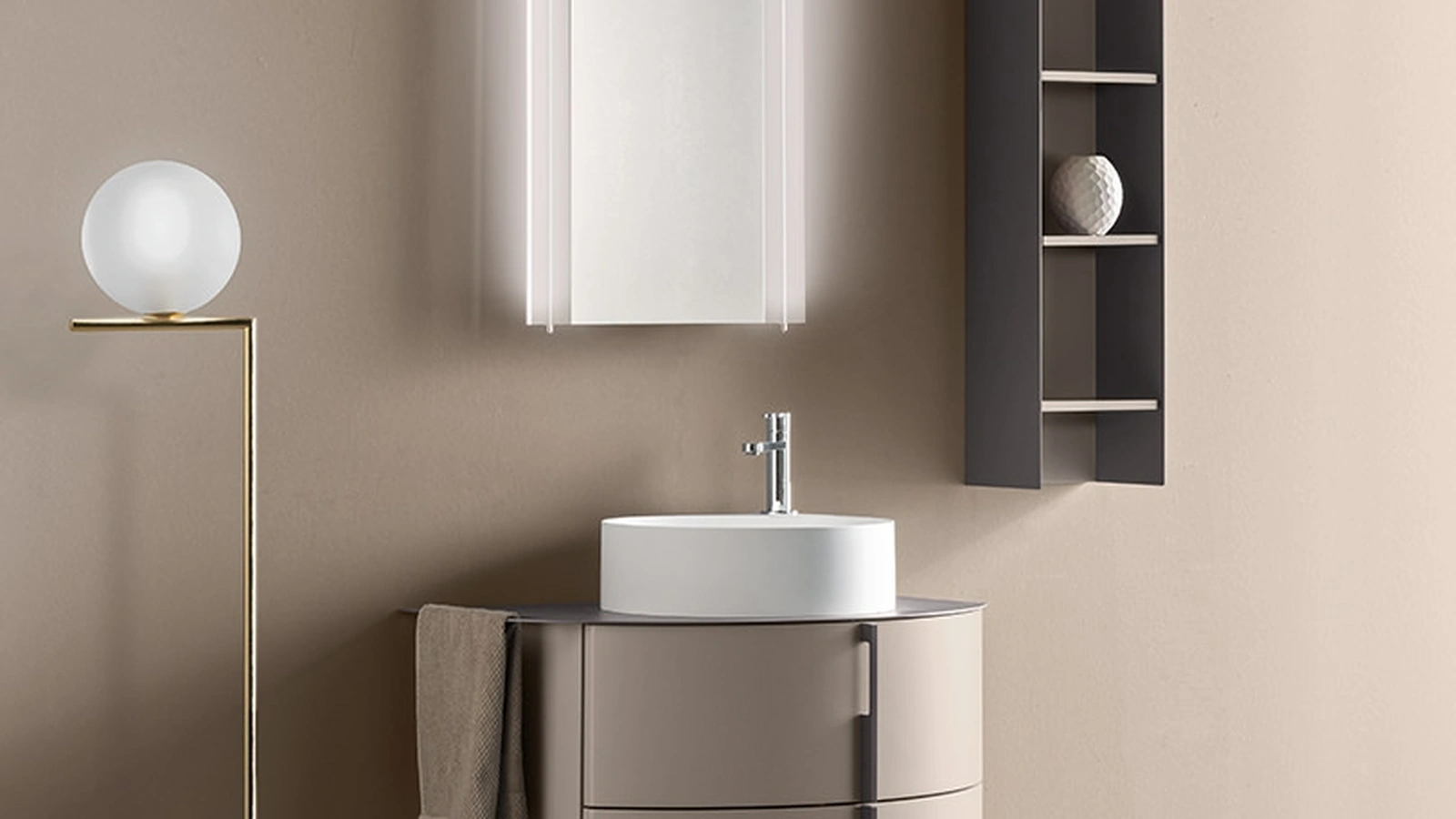 Mobile da Bagno sospeso in laccato Lino opaco Round 07 Truffle Dust di Ardeco