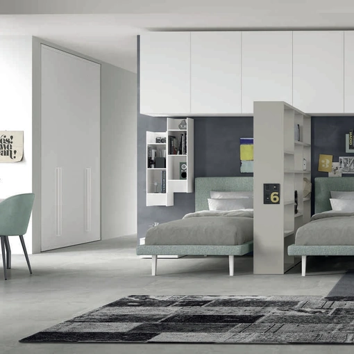 Cameretta componibile con armadio sospeso e due letti divisi da una libreria Space 024 di Spagnol Mobili