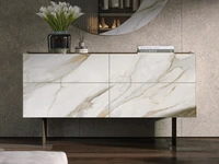 Comò Cristalia in vetro stampato di Tonin Casa