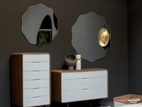 Gruppo Notte Opera in legno con cassetti laccati di Tonin Casa