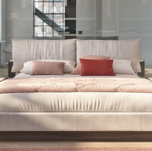 Comodino in finitura olmo dark con top in marmo di Carrara Spalla 10 Basic di S75