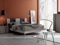 Letto matrimoniale Arturo con testiera in tessuto imbottito di Spagnol Mobili