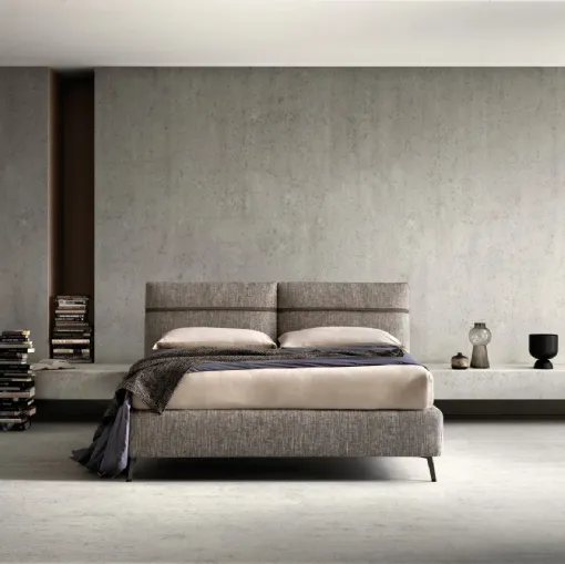 Letto matrimoniale in tessuto con testiera Chop di Bside