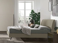 Letto Dalia in tessuto imbottito di Tomasella