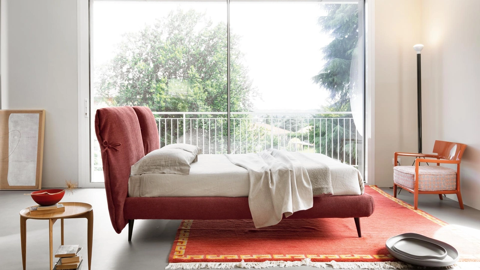 Letto imbottito Eden Advance in tessuto con testiera con fiocchi di Noctis