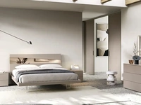 Letto Icaro I14 in laccato opaco con inserto in alluminio di Moretti Compact Giorno Notte