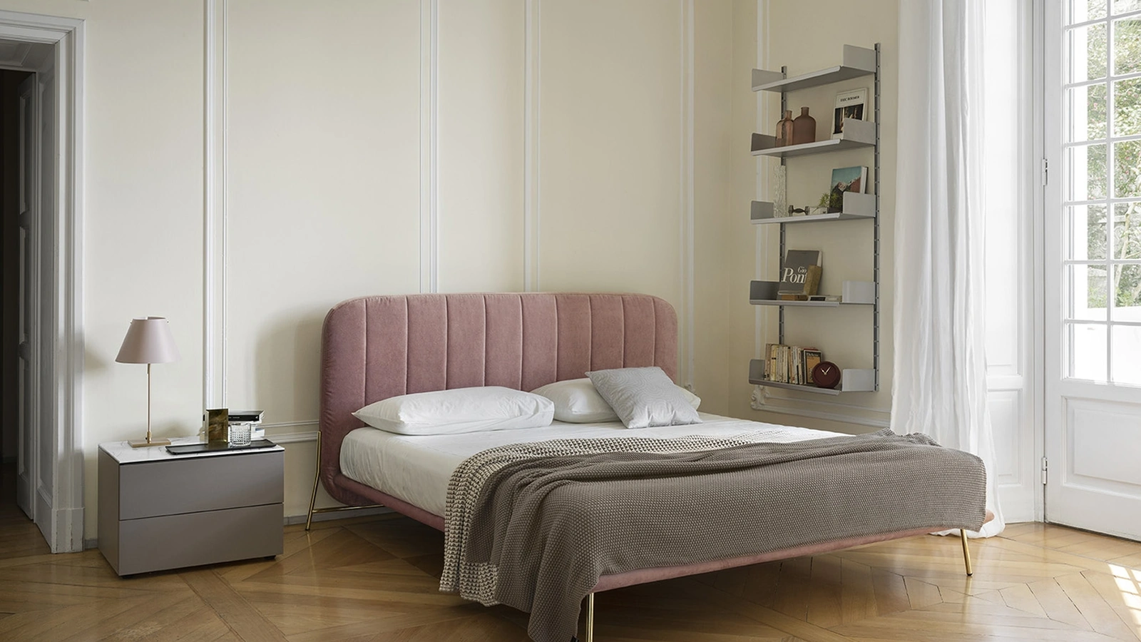 Letto imbottito Le Marais di Calligaris